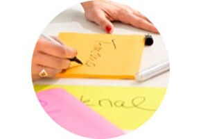 Meeting notesPost-it® Super Sticky 
